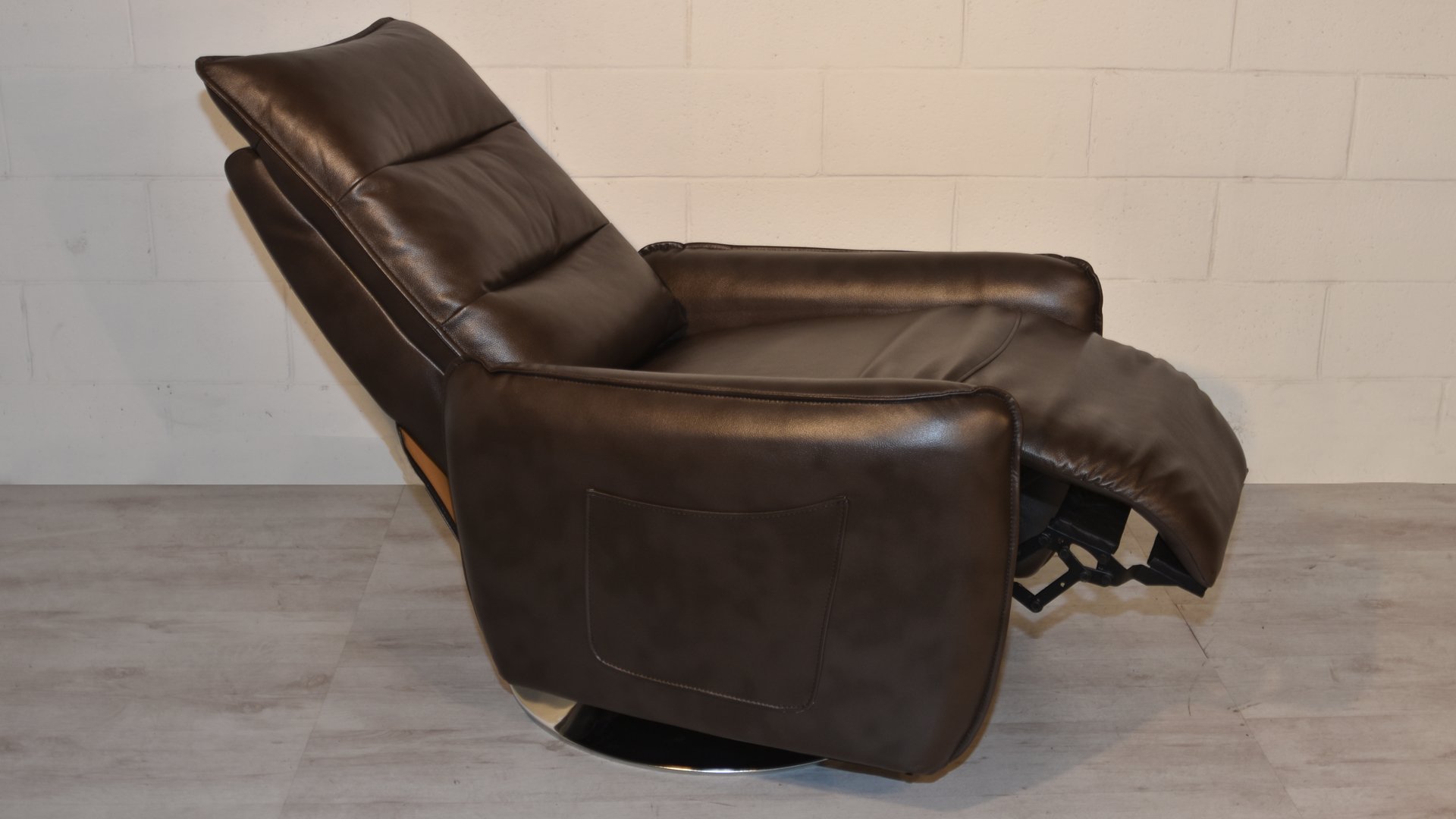 M-R033 aperto Poltrona relax GIRO - immagine 1